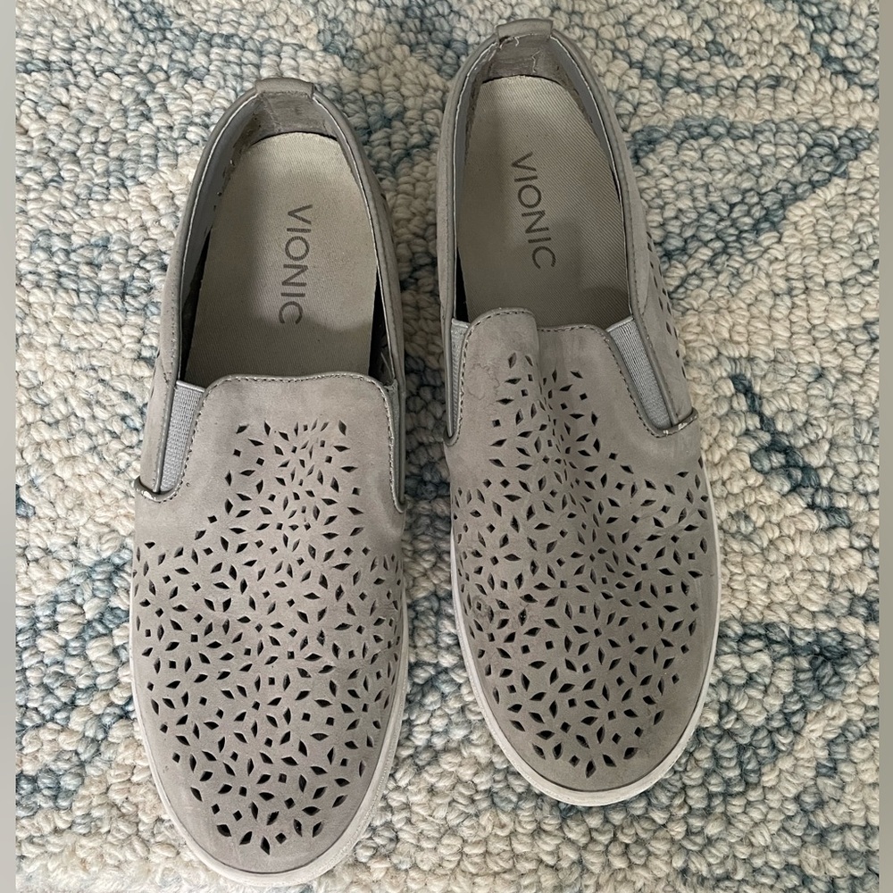 Vionic Women's Gray suede Slip-On Shoes